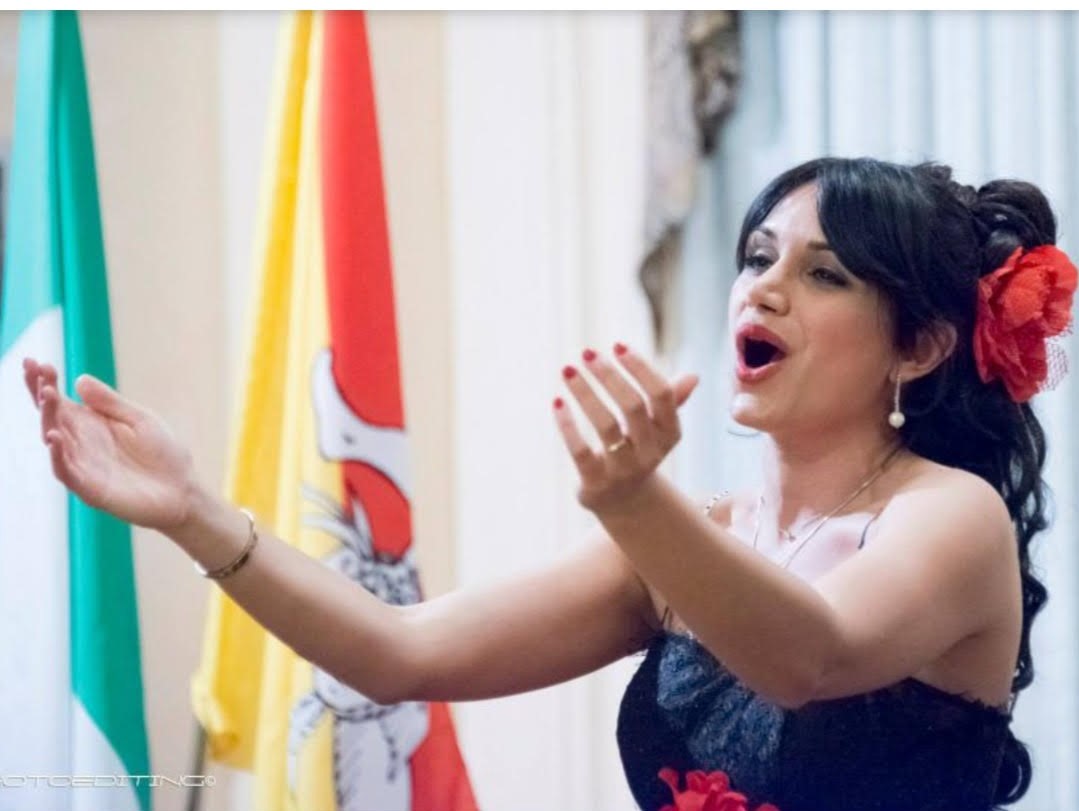 83-cantante-lirica-abracadabrart
